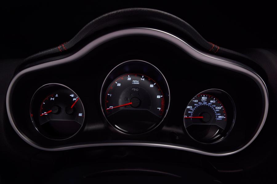  Dodge Avenger R/T 2012 года  (фото 3 из 24)